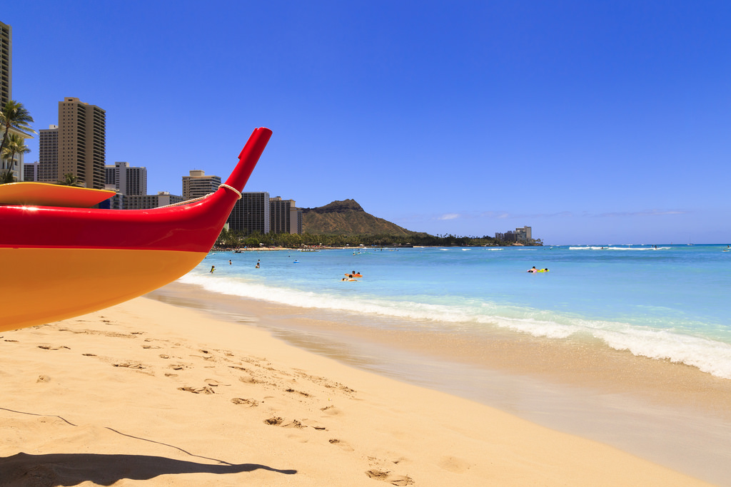 Waikiki Beach: Honolulu, Hawaii