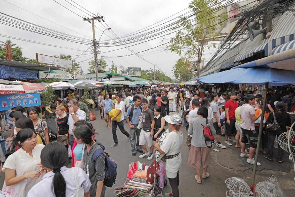 Chatuchak Weekend Market - Credit: Gwoeii/Shutterstock.com