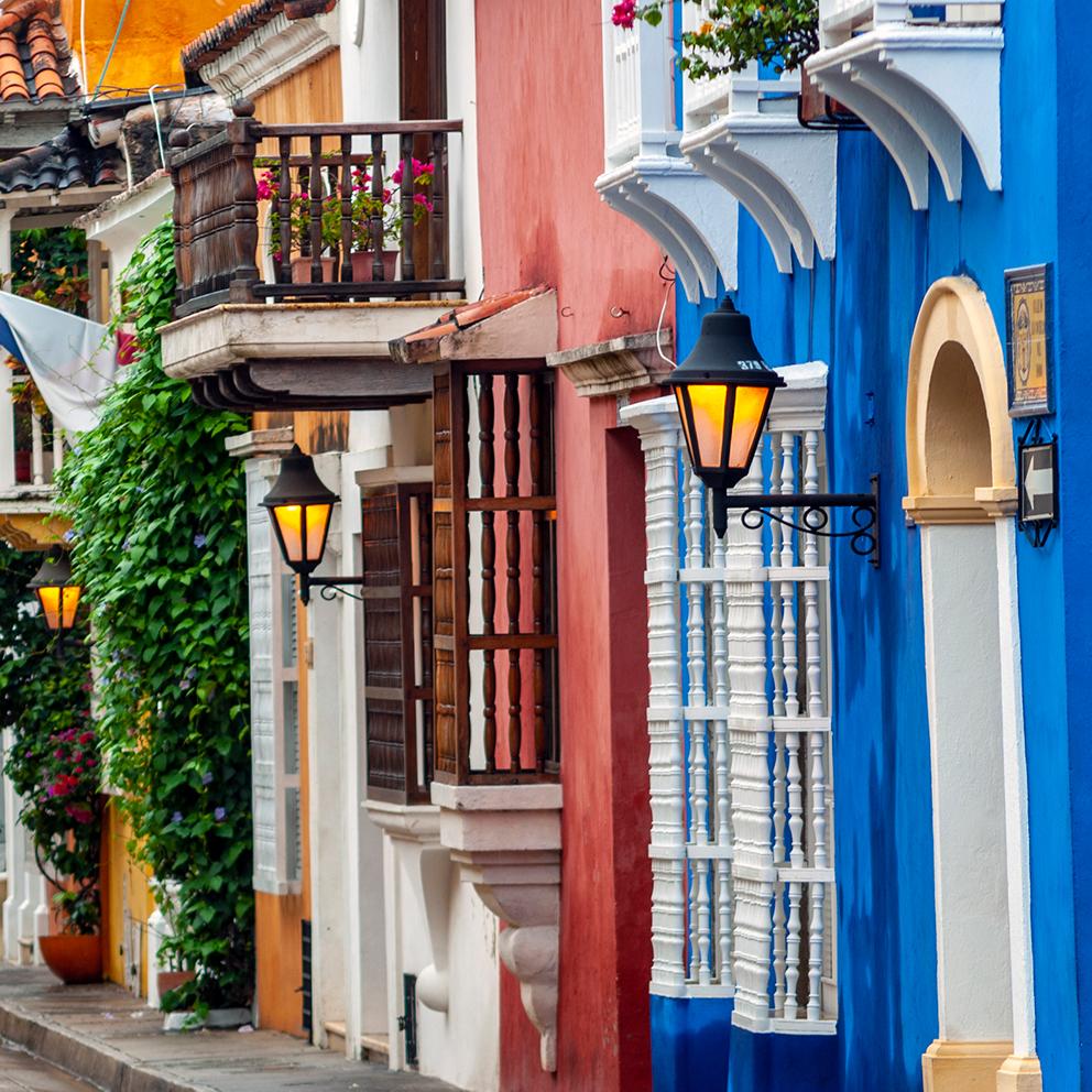 Experience Colombia’s architecture with Cartagena Tours