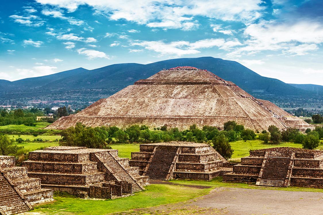 Views of large Aztec ruins in Mexico City