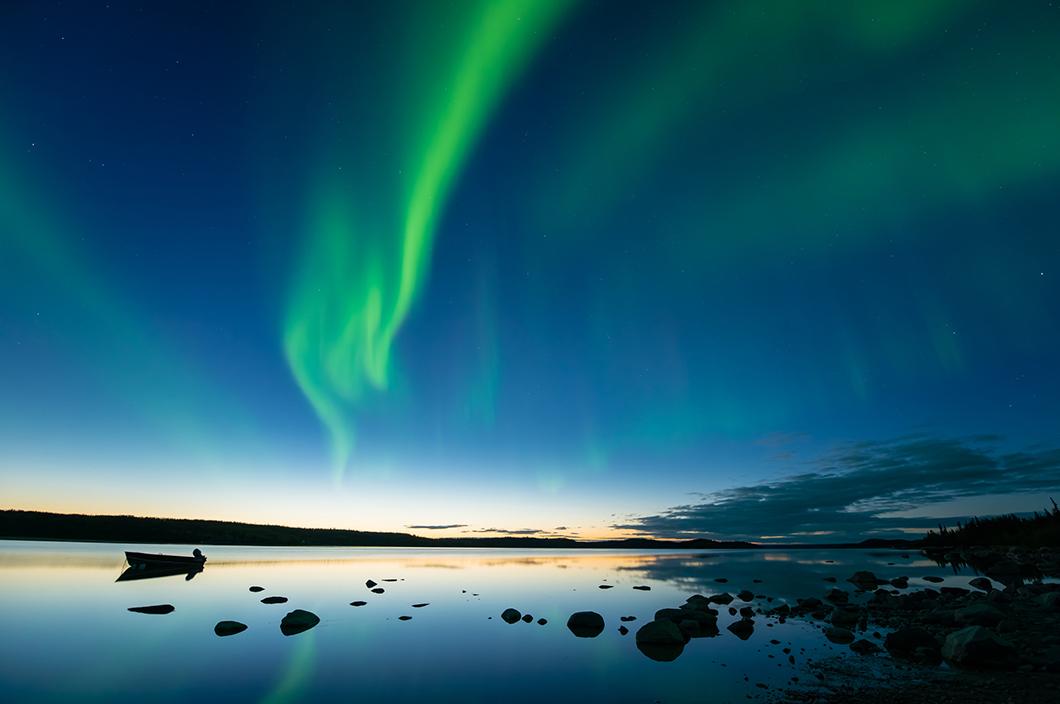 Experience the Aurora Borealis in Canada with a Northwest Territories tour