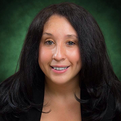 Amanda Quezada, travel agent