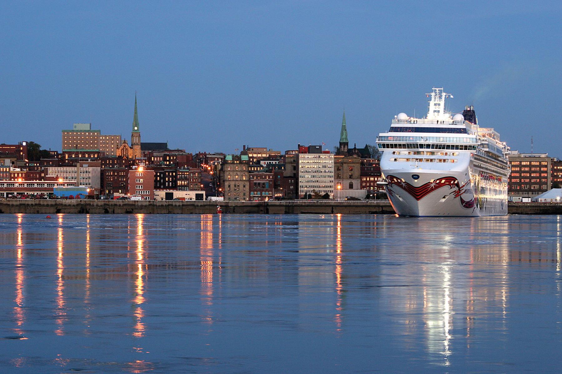 travel to canada by ship