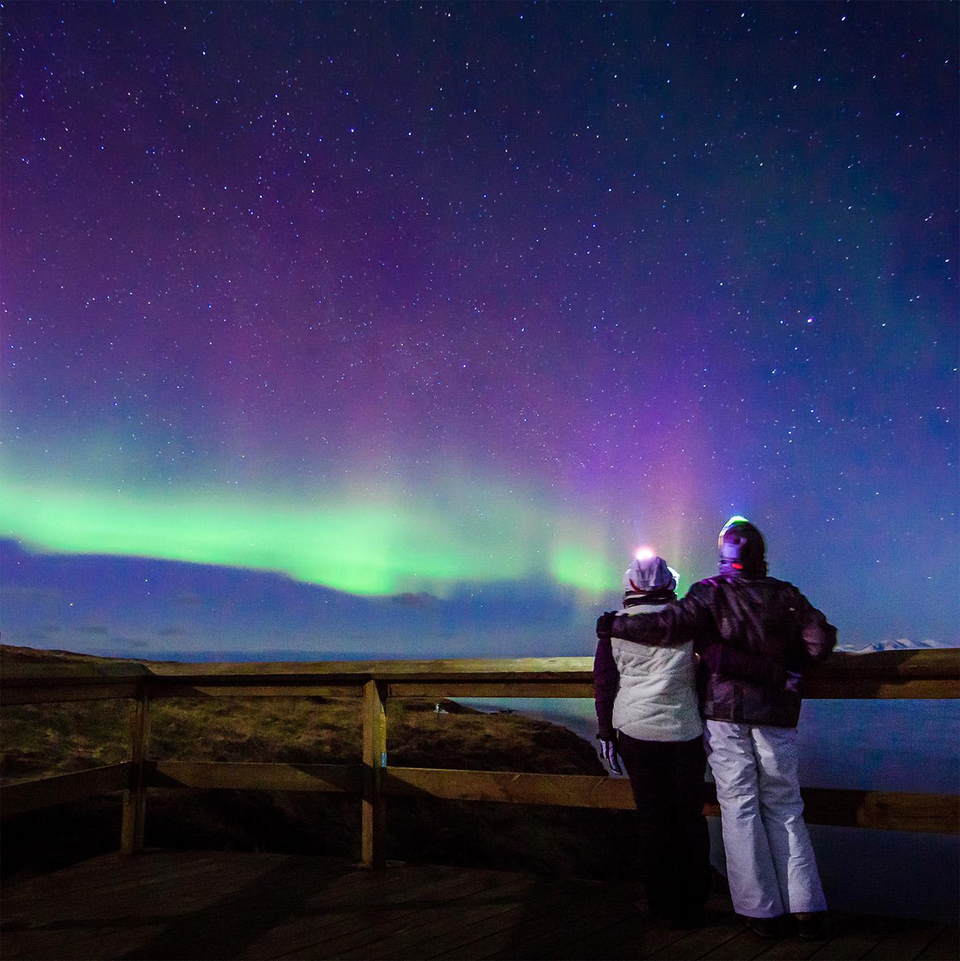 Experience the northern lights on Iceland vacations